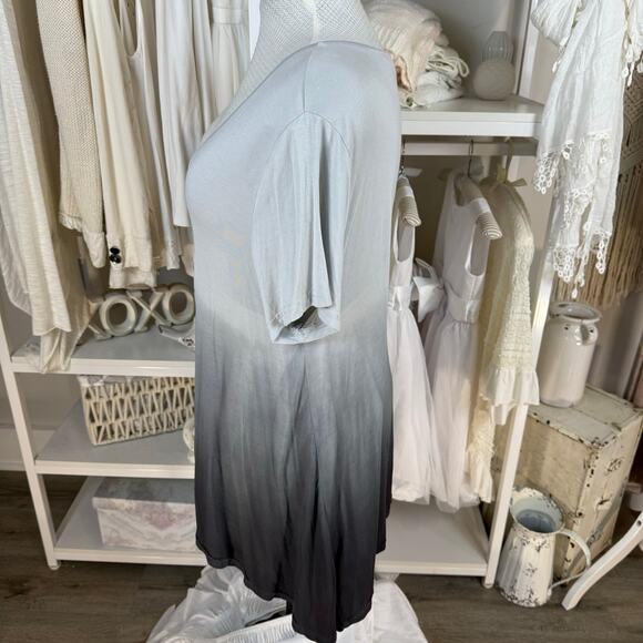 The Beatles size 2X gray, dark gray shark bite hem classic v neck tee soft 4145 - Picture 3 of 8